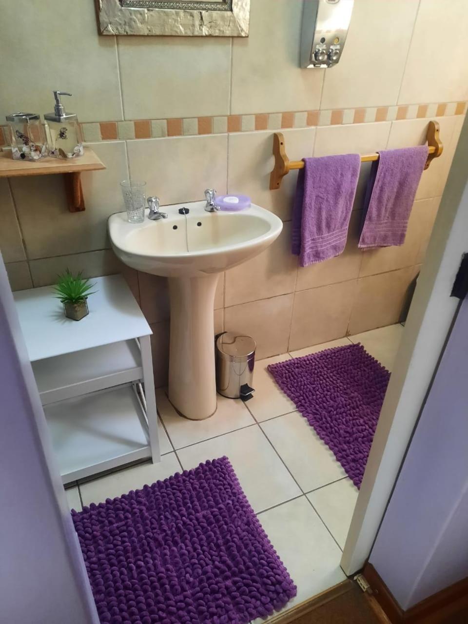 La Bohéme Gastehuis Bloemfontein Zimmer foto