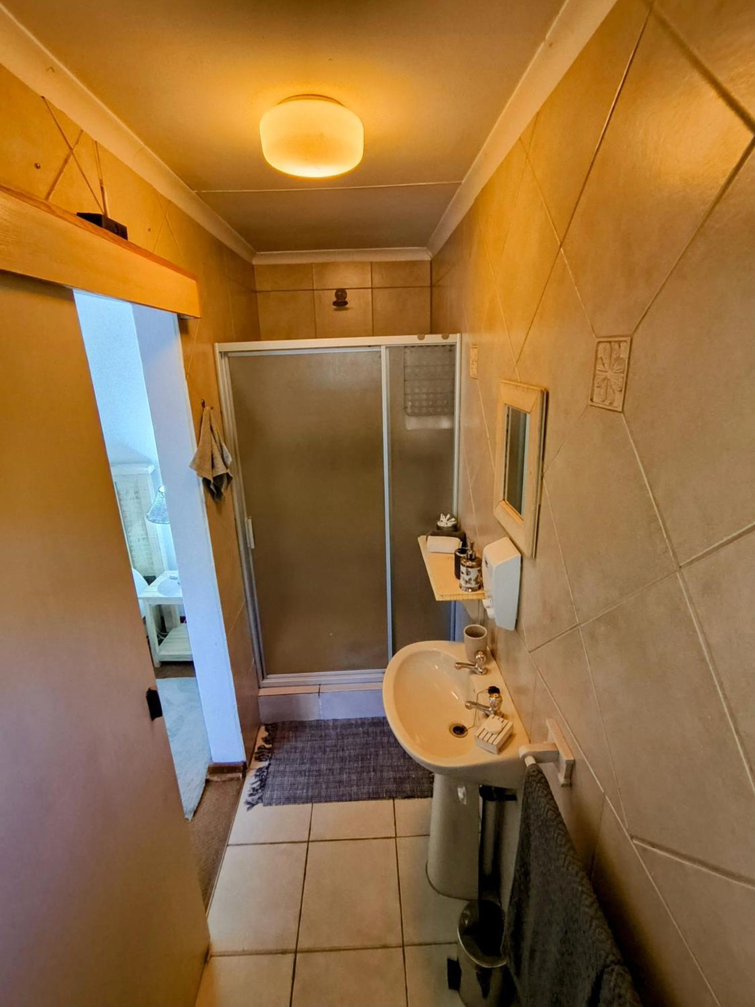 La Bohéme Gastehuis Bloemfontein Zimmer foto